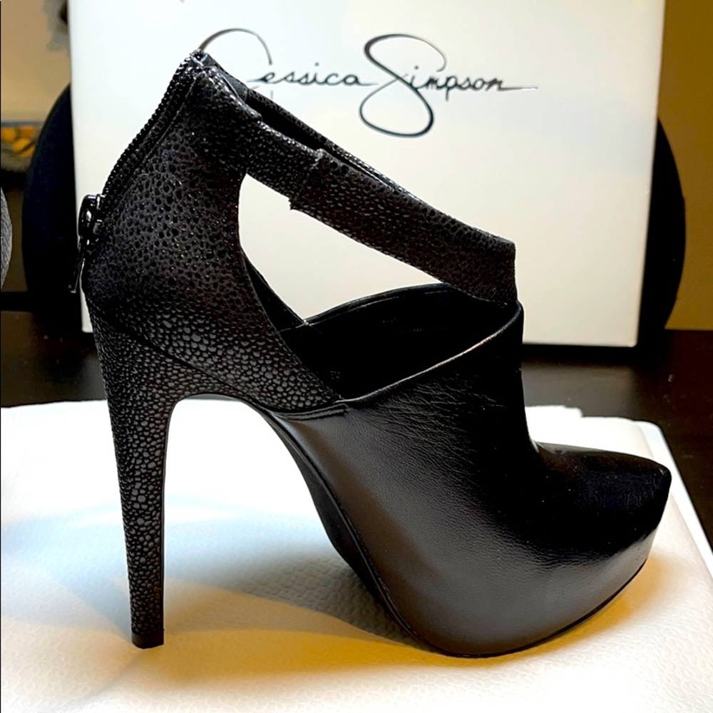 Jessica Simpson’s Booties